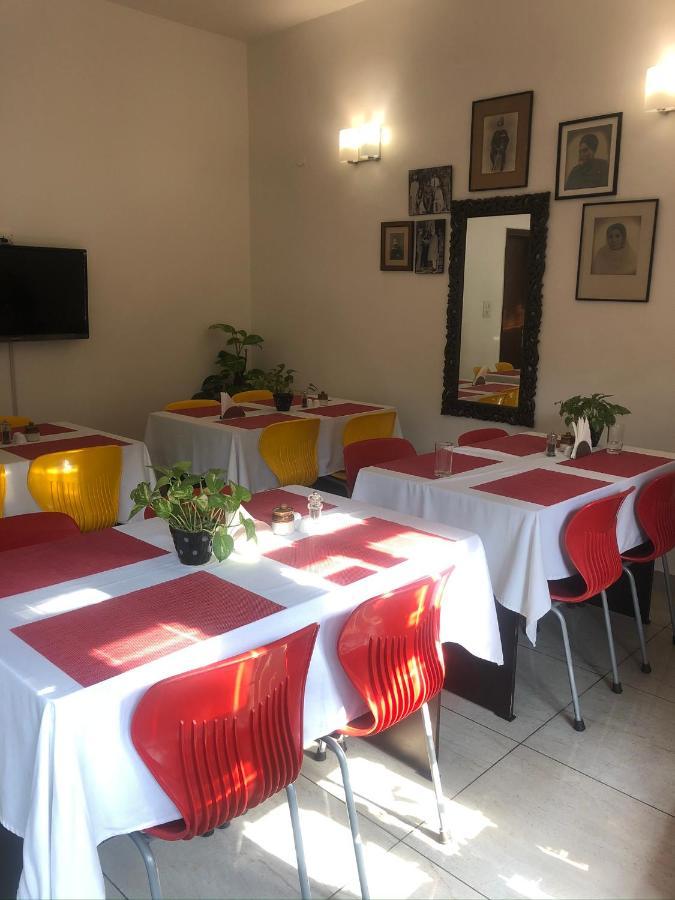The Neem Bed and Breakfast New Delhi Eksteriør billede
